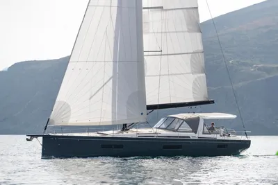 Beneteau Oceanis Yacht 60
