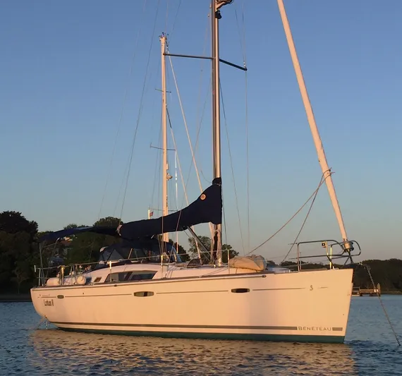 Lotus II Yacht Photos Pics 
