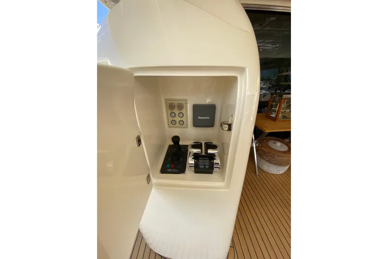 Slt Yacht Photos Pics Control panel on 2008 Ferretti Yachts 881, featuring navigation and control instruments.