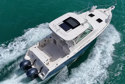 Grady-White Express 330