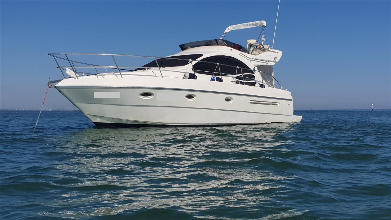 Used 1999 Azimut 39 Fly - Udine | YachtFocus