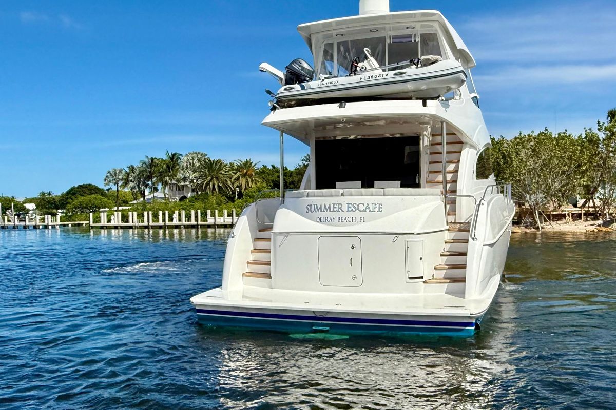 2011 Hatteras 60 