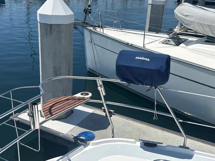 Full House Yacht Photos Pics 