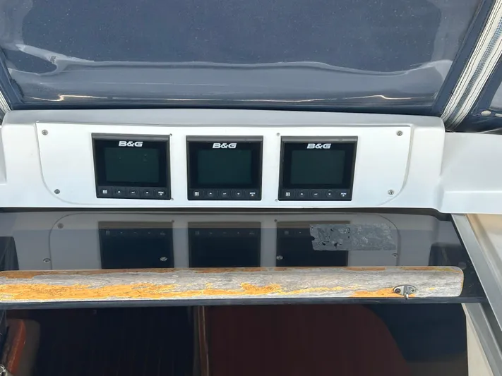 Full House Yacht Photos Pics 