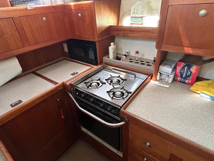 Full House Yacht Photos Pics 