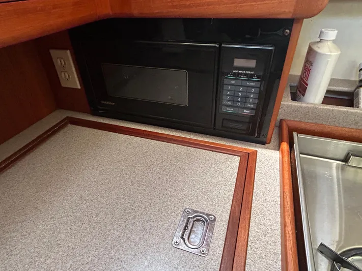 Full House Yacht Photos Pics 