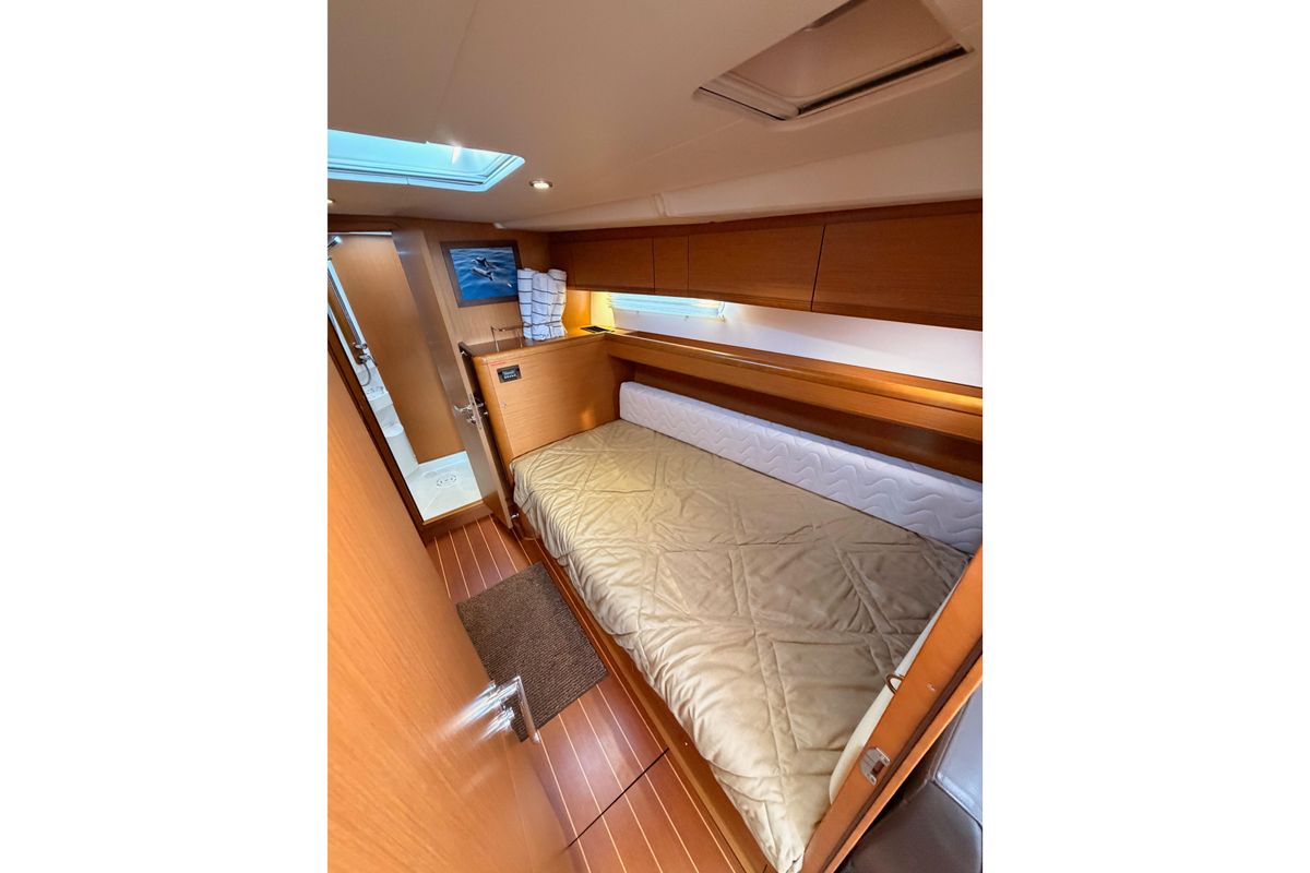 2013 Jeanneau 57 