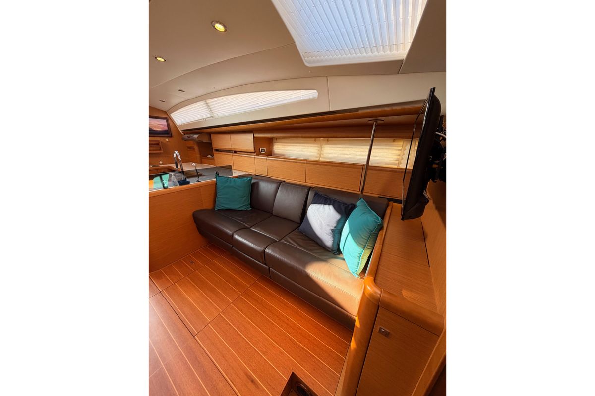 2013 Jeanneau 57 
