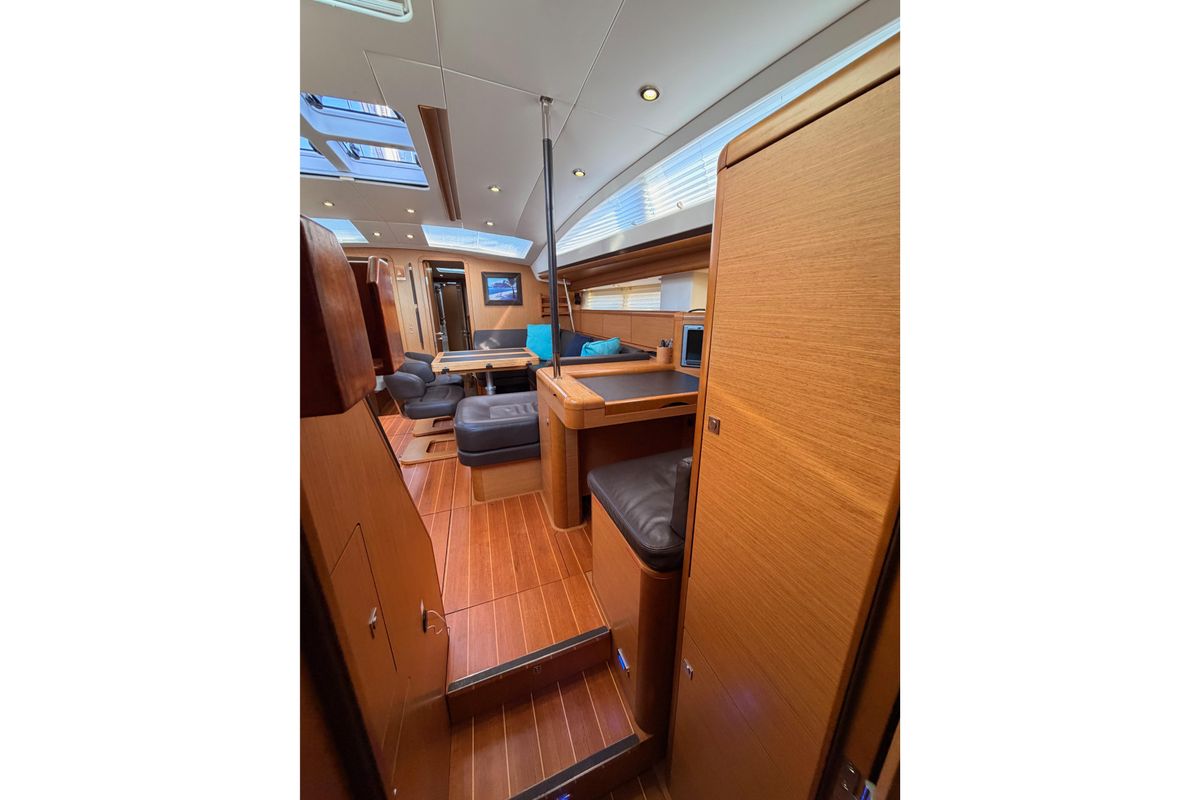 2013 Jeanneau 57 