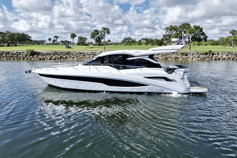 2021 Galeon 425 HTS