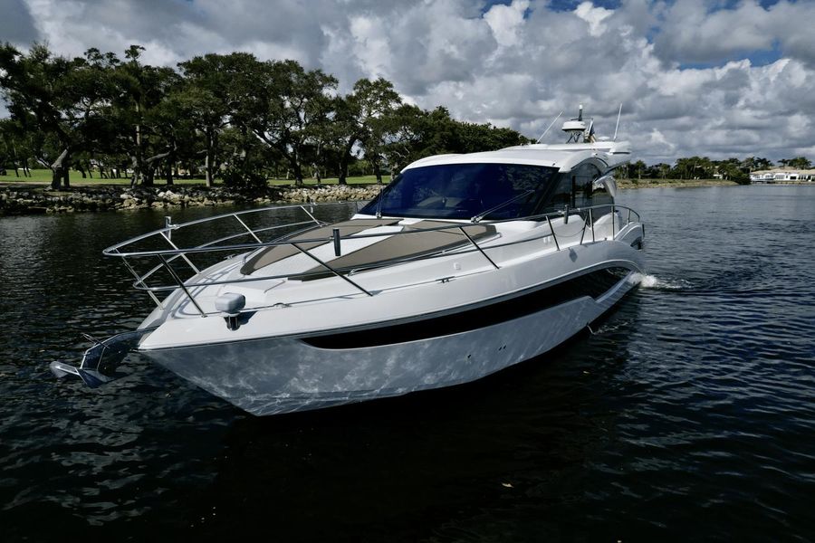 2021 Galeon 425 HTS