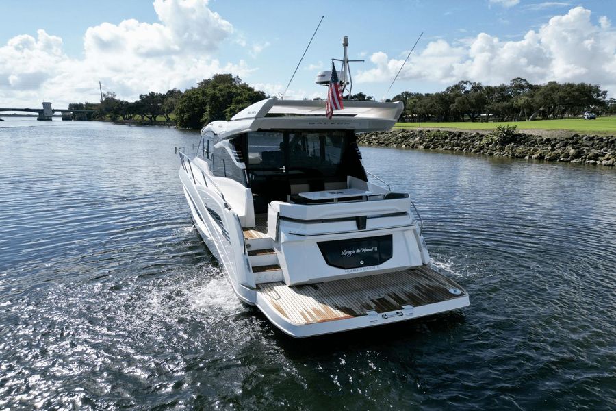 2021 Galeon 425 HTS