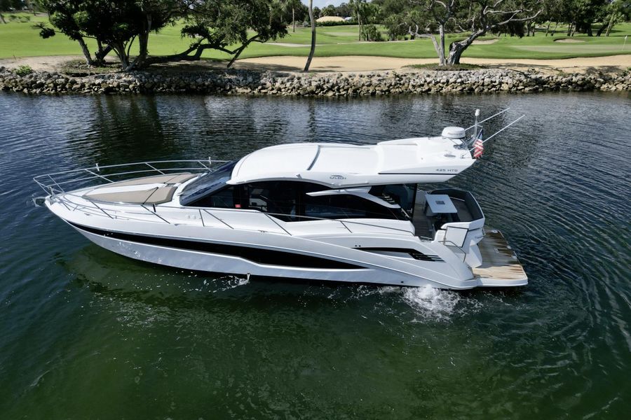 2021 Galeon 425 HTS