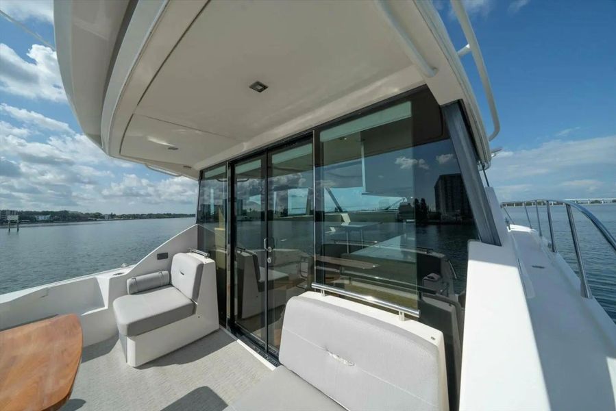 2017 Tiara Yachts C44