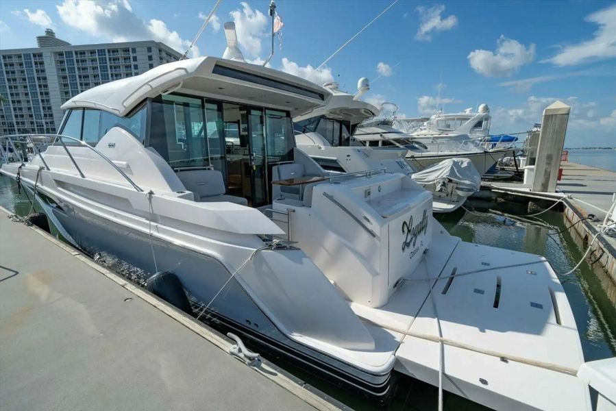 2017 Tiara Yachts C44