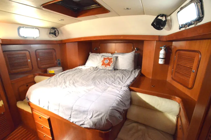 Gadabout Yacht Photos Pics 