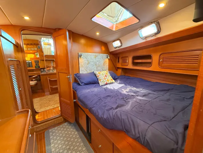 Gadabout Yacht Photos Pics Forward stateroom