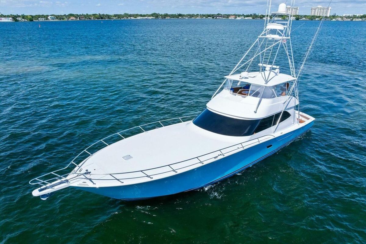 2012 Viking 82