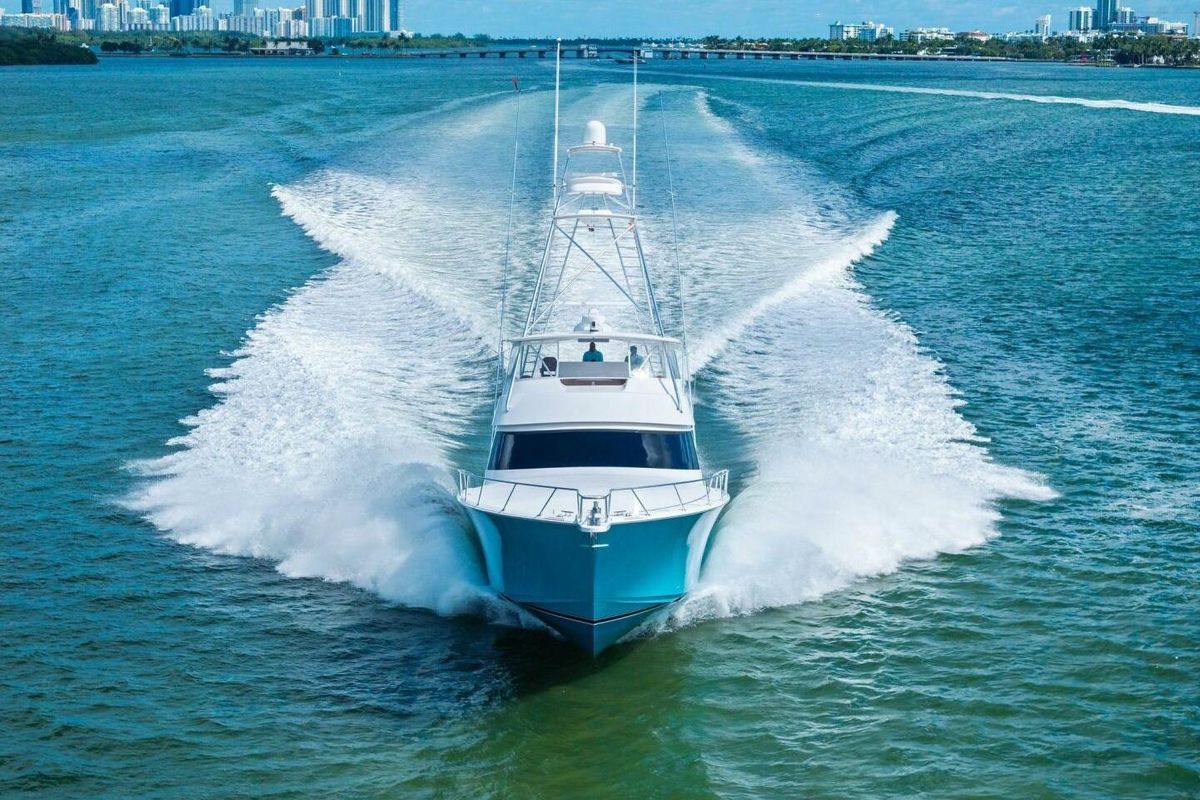 2012 Viking 82