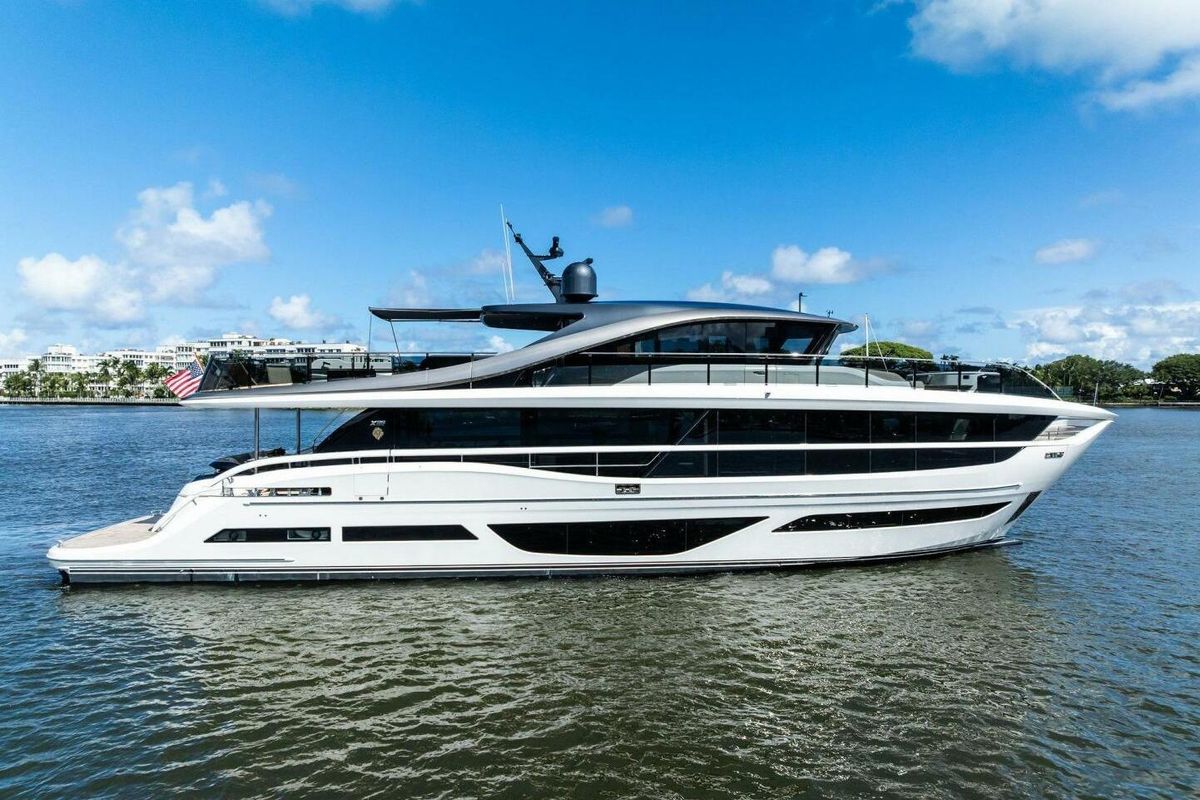 2023 Princess 95 
