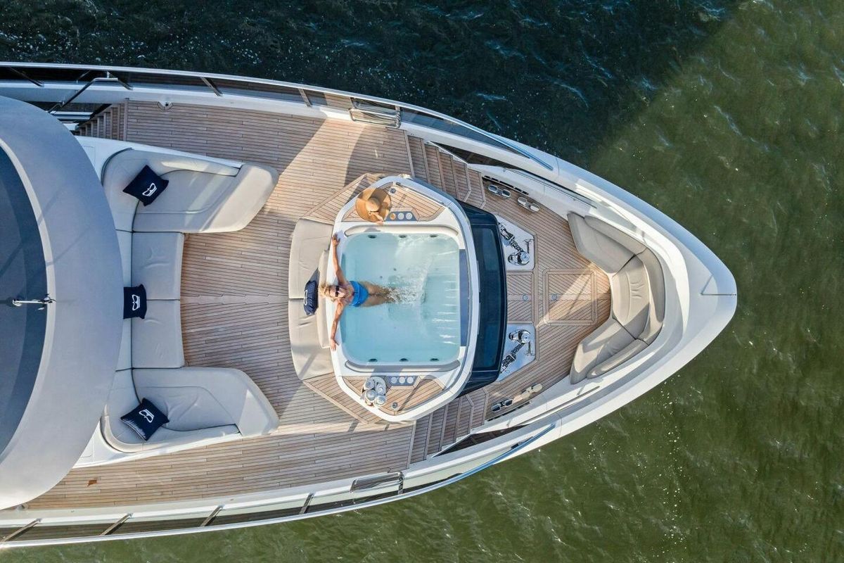 2023 Princess 95 