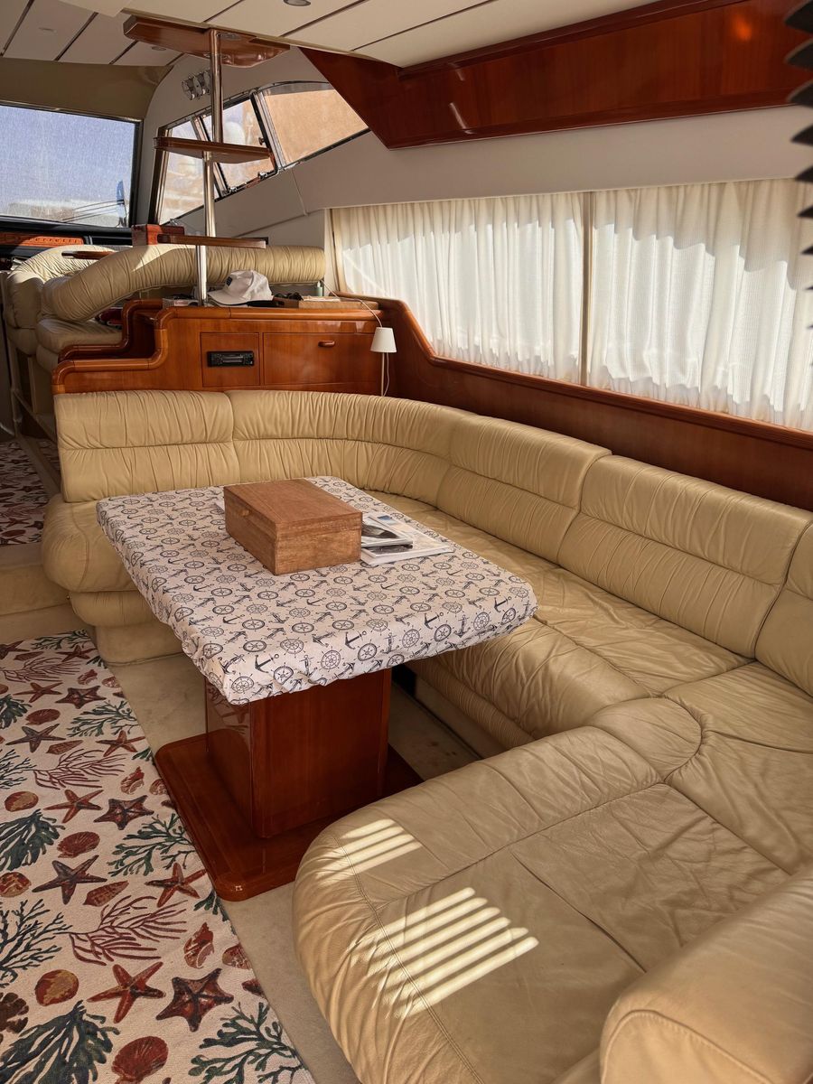 2000 Ferretti Yachts 53 
