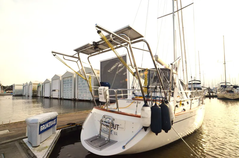 Gadabout Yacht Photos Pics 