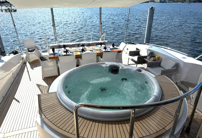 Tatami Yacht Photos Pics 