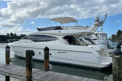 Ferretti Yachts 62