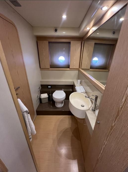 2013 Ferretti Yachts 62 