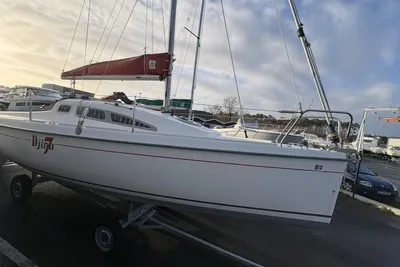 2001 B2 Marine DJINN 7