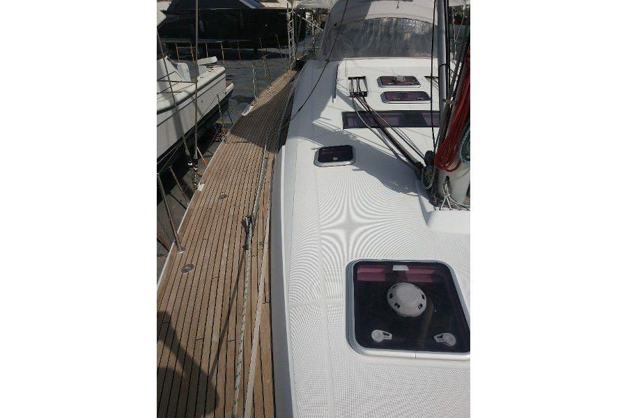 2011 Beneteau 49 