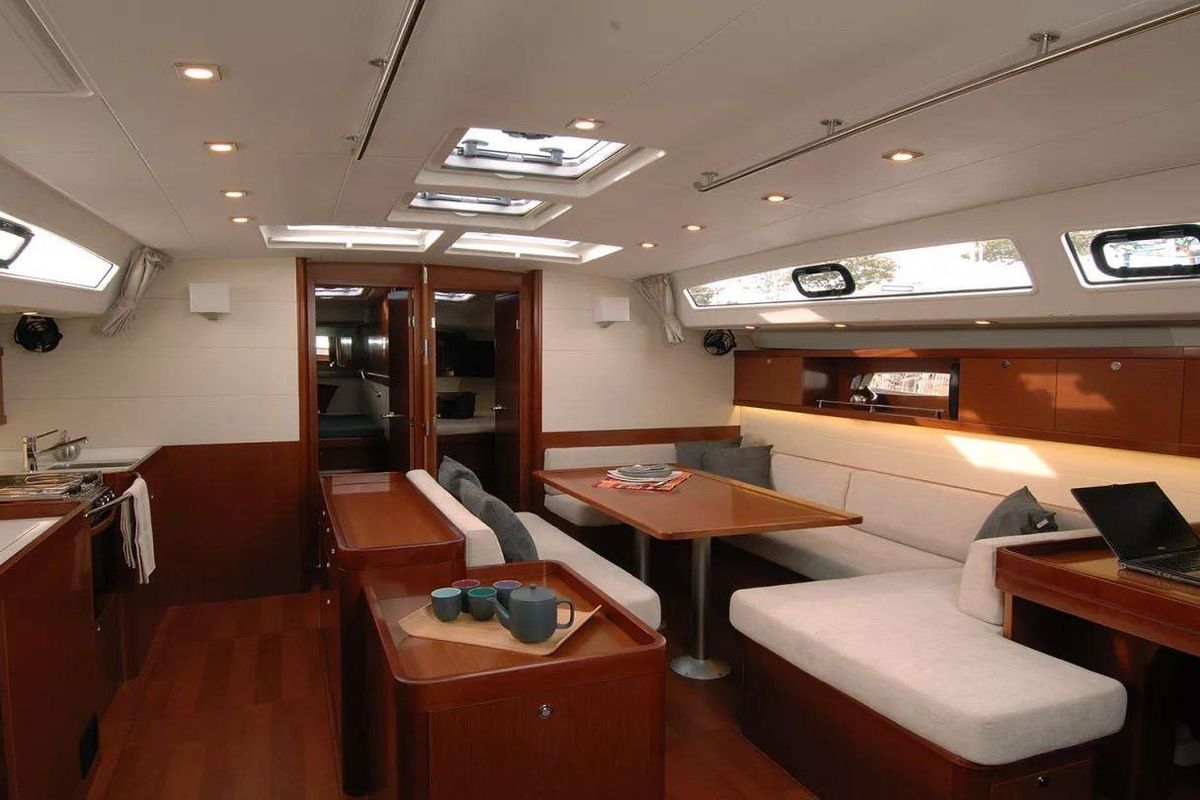 2011 Beneteau 49 