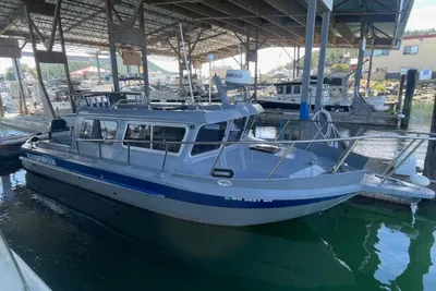 KingFisher 2825 Offshore