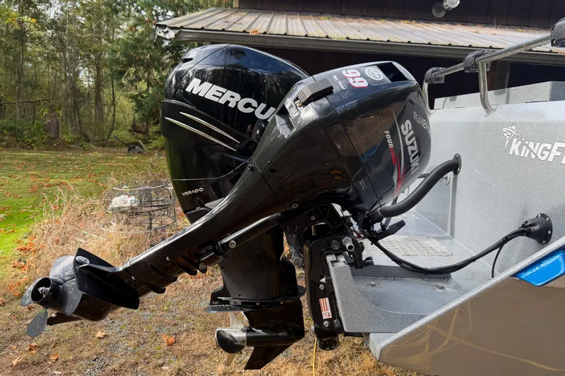  Yacht Photos Pics 2017 KingFisher 2825 Offshore boat with Mercury and Suzuki outboard motors.