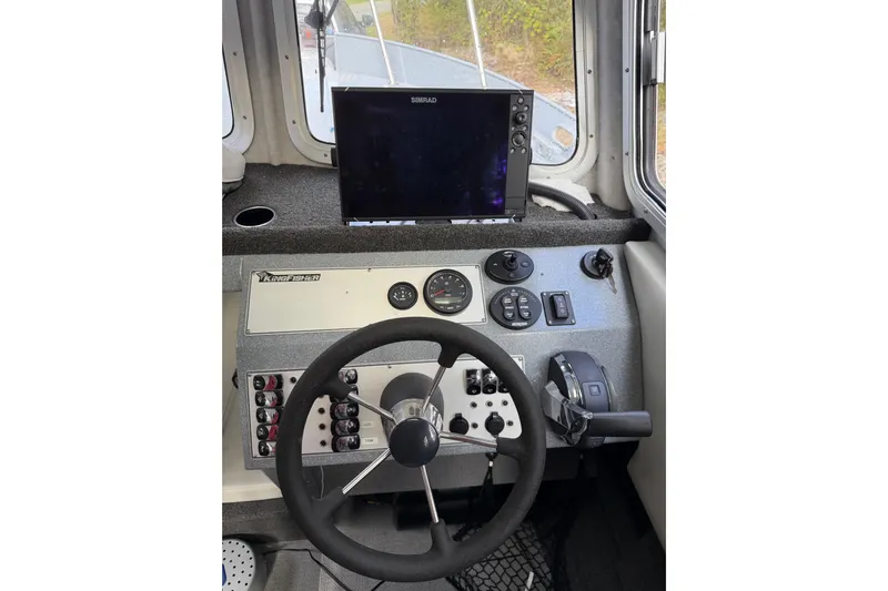  Yacht Photos Pics Helm