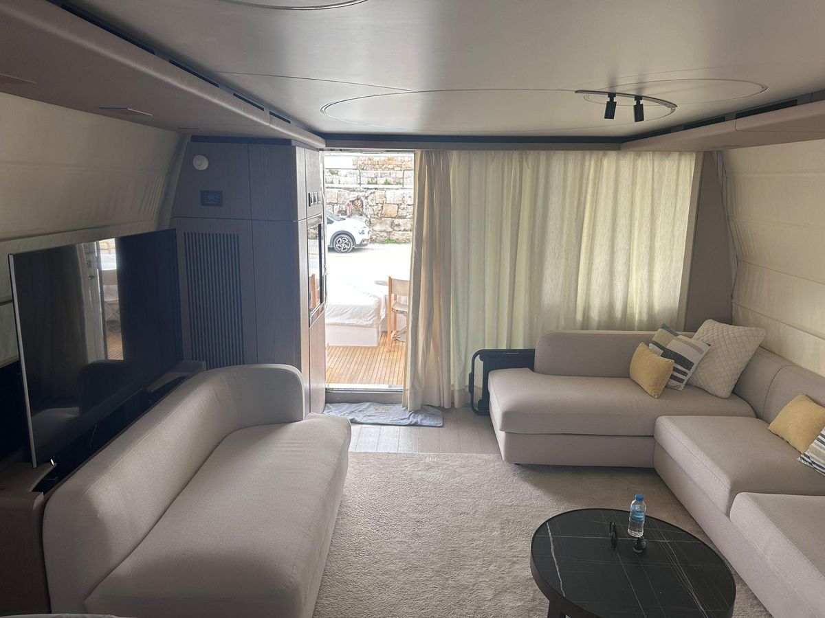 2022 Azimut 74 