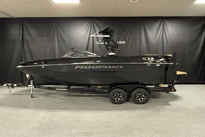 Moomba Max