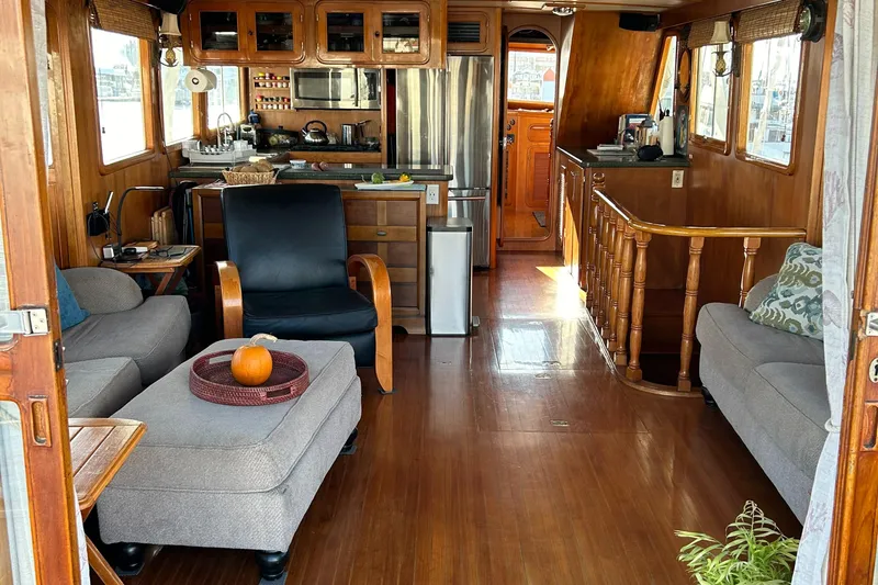 Island Girl Yacht Photos Pics 