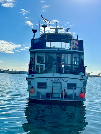 Island Girl Yacht Photos Pics 