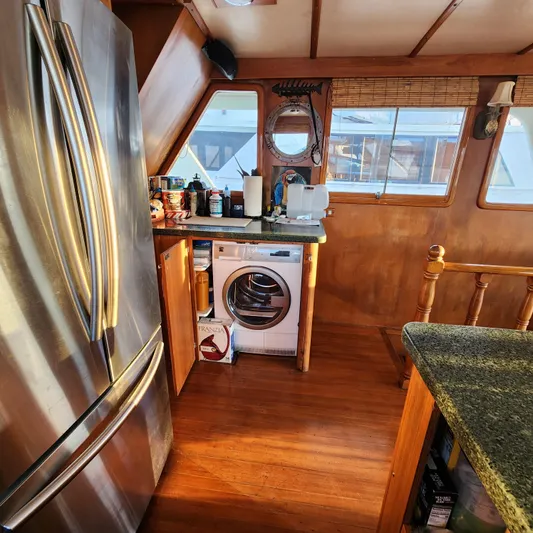 Island Girl Yacht Photos Pics 