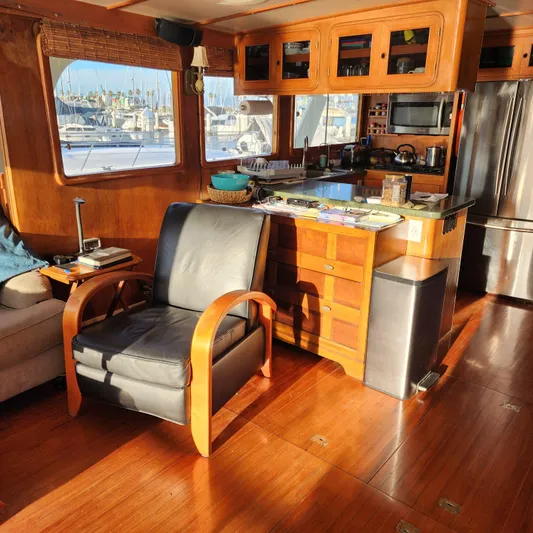 Island Girl Yacht Photos Pics 