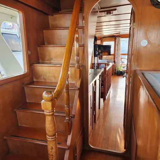 Island Girl Yacht Photos Pics 