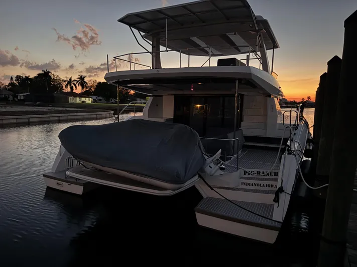 Pig-ranch Yacht Photos Pics 