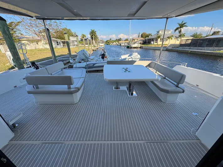 Pig-ranch Yacht Photos Pics 