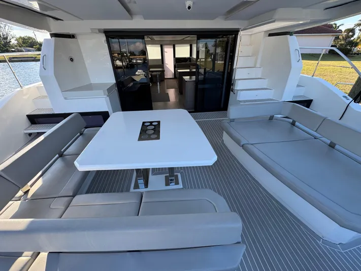 Pig-ranch Yacht Photos Pics 