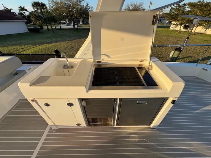 Pig-ranch Yacht Photos Pics 