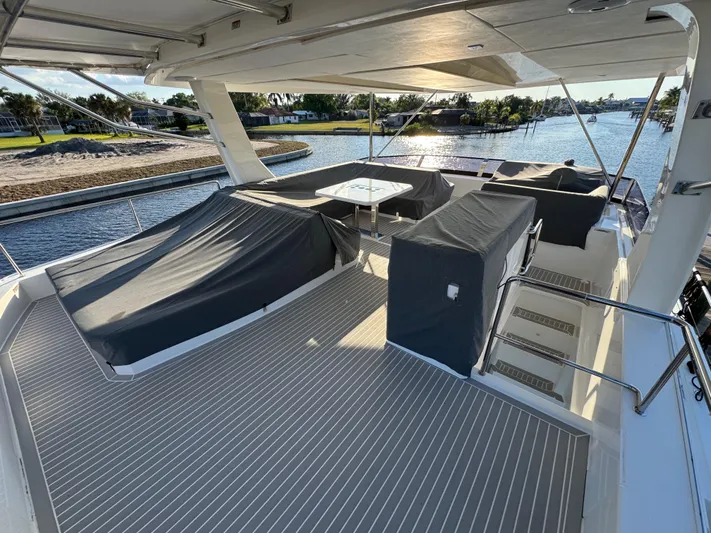 Pig-ranch Yacht Photos Pics 