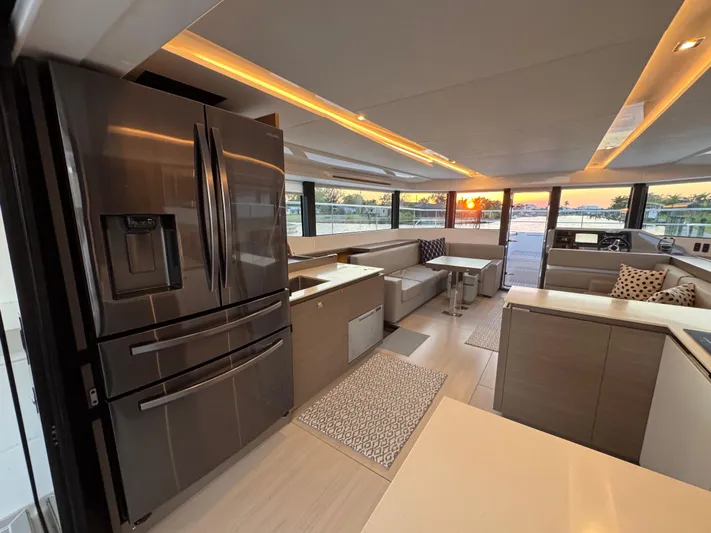 Pig-ranch Yacht Photos Pics 