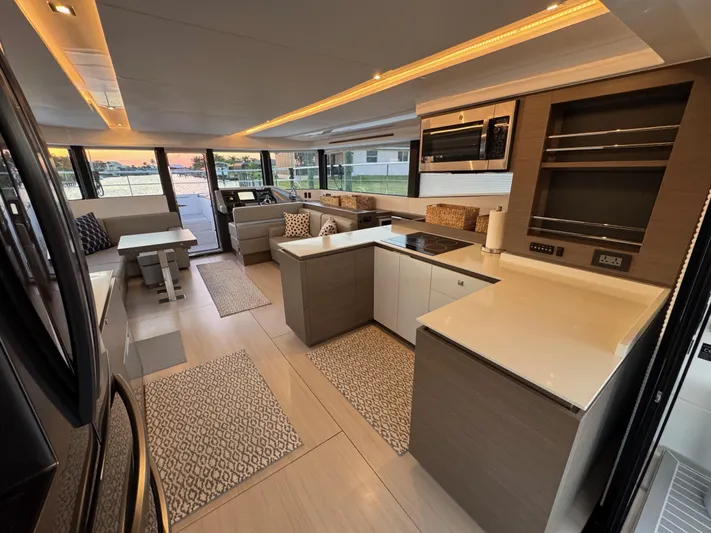 Pig-ranch Yacht Photos Pics 